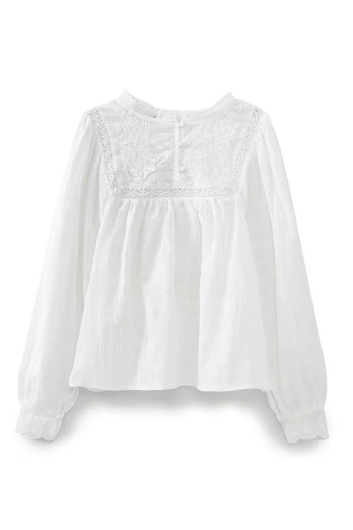★ Vintage Lace Embroidered White Blouse