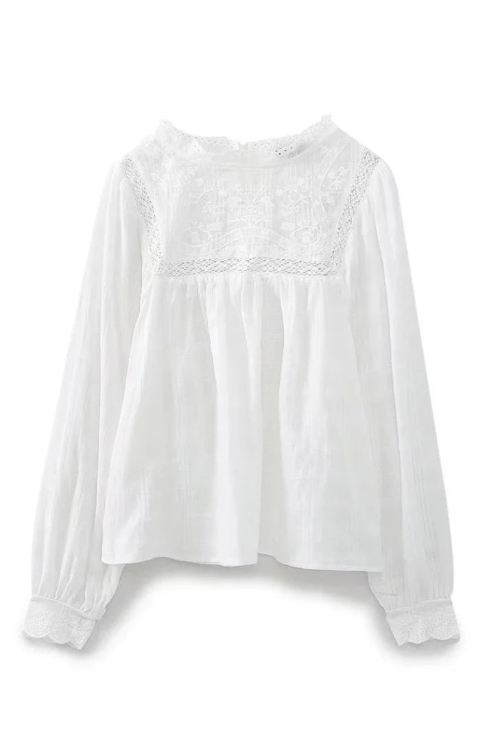 ★ Vintage Lace Embroidered White Blouse