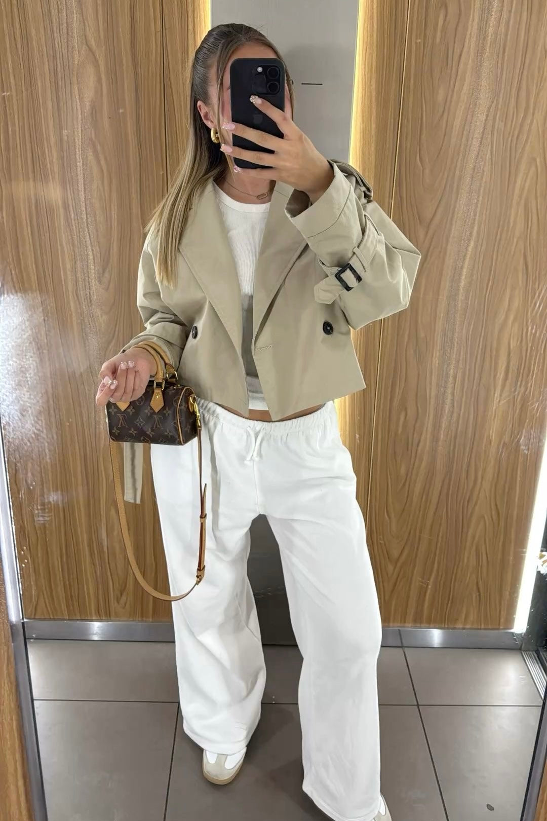 ★ Beige Cropped Trench Jacket